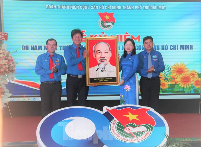 Tuyên dương những tấm gương quên mình vì cộng đồng ảnh 2