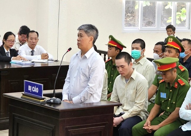 Cựu Giám đốc Sở LĐTB-XH Bình Dương bị đề nghị 4 năm tù giam ảnh 1
