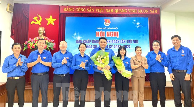 Thành Đoàn Thủ Dầu Một kiện toàn nhân sự chủ chốt ảnh 2