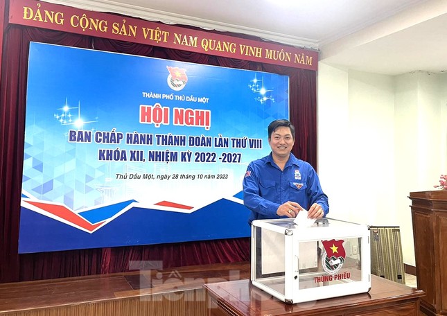 Thành Đoàn Thủ Dầu Một kiện toàn nhân sự chủ chốt ảnh 1