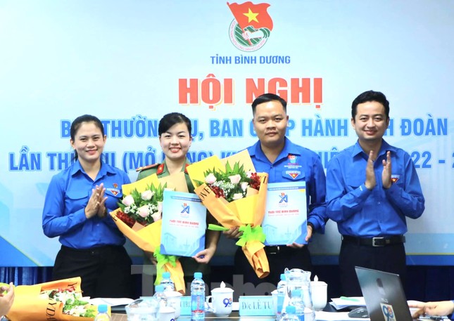 Công bố quyết định của Trung ương Đoàn về công tác nhân sự tại Bình Dương ảnh 1