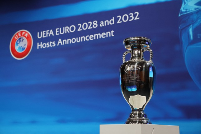 CHÍNH THỨC: UEFA công bố nước chủ nhà Euro 2028 và Euro 2032 ảnh 1