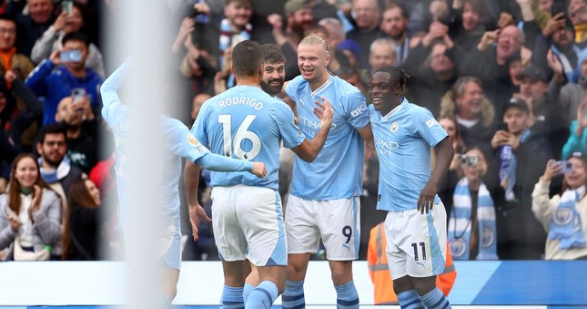 Song sát Haaland - Alvarez nổ súng, Man City chấm dứt chuỗi trận thất bại ở Ngoại hạng Anh ảnh 1