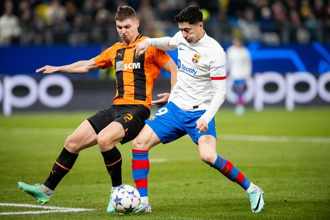 Barcelona thua sốc trước Shakhtar Donetsk ảnh 1