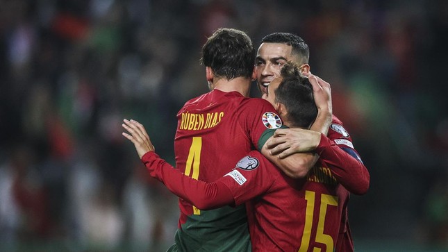 Bồ Đào Nha toàn thắng tại vòng loại Euro ảnh 1