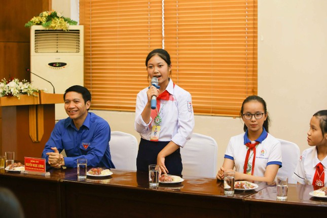 Gặp mặt con của cán bộ, chiến sĩ phục vụ trong Quân đội dự Đại hội Cháu ngoan Bác Hồ ảnh 3