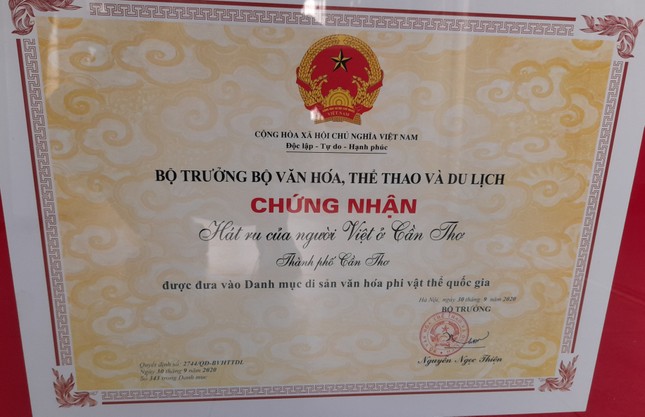 Rộn ràng sắc xuân trên phố Tây Đô ảnh 17