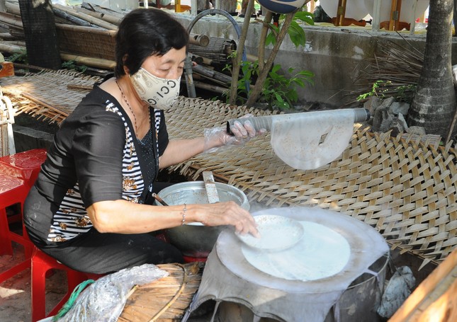 Rộn ràng sắc xuân trên phố Tây Đô ảnh 5