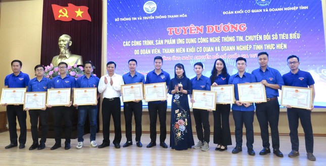 Tuyên dương công trình ứng dụng chuyển đổi số do đoàn viên, thanh niên thực hiện ảnh 2