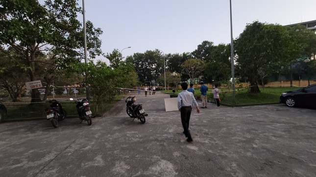 Sinh viên Trường ĐH Hồng Đức bất lực nhìn hơn 100 xe bị thiêu rụi trong trận hỏa hoạn ảnh 3