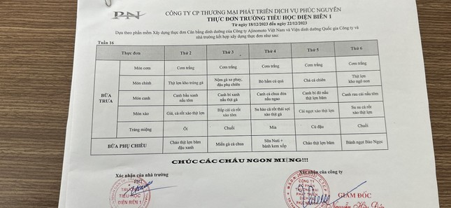 Nhiều học sinh tiểu học ở Thanh Hoá bị đau bụng phải nhập viện ảnh 2