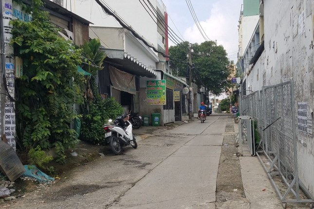 Bắt nghi phạm đâm chết nam thanh niên trong dãy trọ ở TPHCM ảnh 1