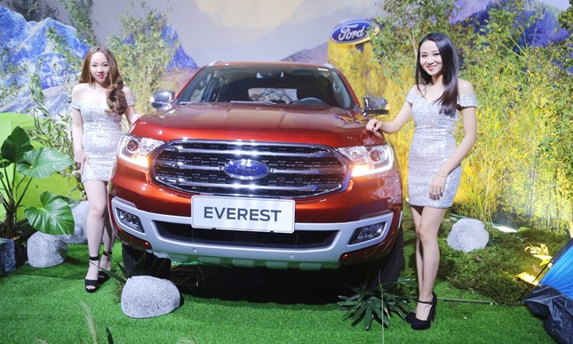 Ford Everest 2018 có giá bán từ hơn 1,1 tỷ đồng ở Việt Nam ảnh 4