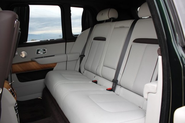 9 điểm nhấn đáng chú ý của Rolls-Royce Cullinan ảnh 3
