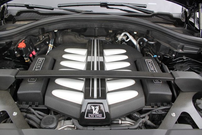 9 điểm nhấn đáng chú ý của Rolls-Royce Cullinan ảnh 5