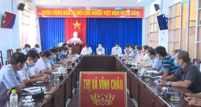 Bạc Liêu có ca nghi mắc COVID-19, Cà Mau, Sóc Trăng họp khẩn ảnh 2