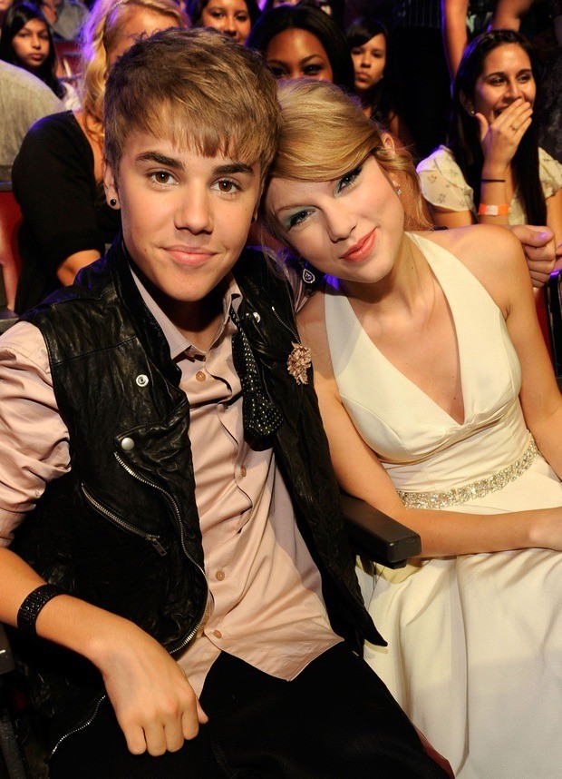 Before breaking up with each other, Taylor Swift and Justin Bieber were once close like this photo 2