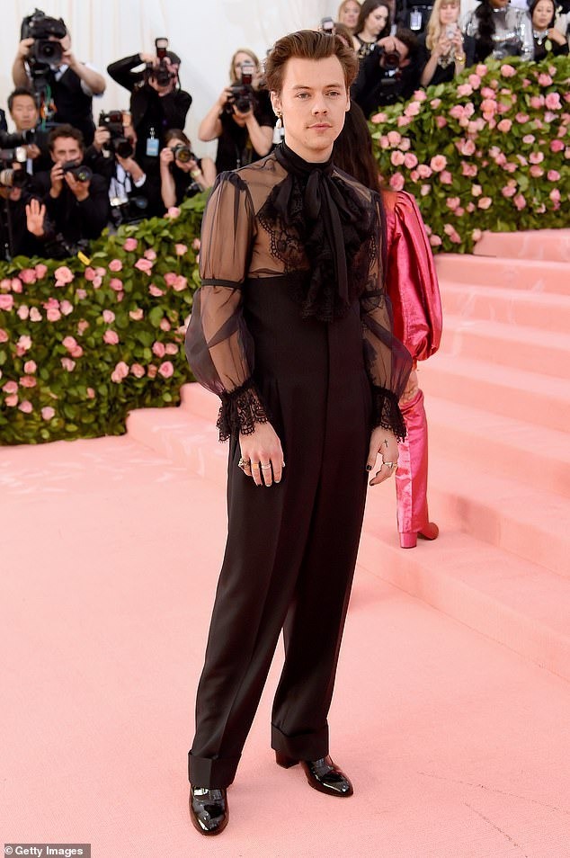 Sau thông báo trì hoãn, Met Gala 2020 chính thức bị hủy bỏ do dịch COVID-19 ảnh 4