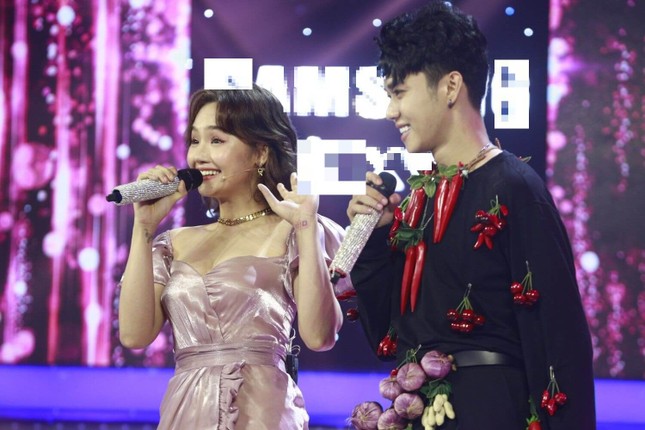 Miu Lê “tức cái lồng ngực” khi Lou Hoàng “quăng miếng rớt” ở “Giọng Ải Giọng Ai“ ảnh 6