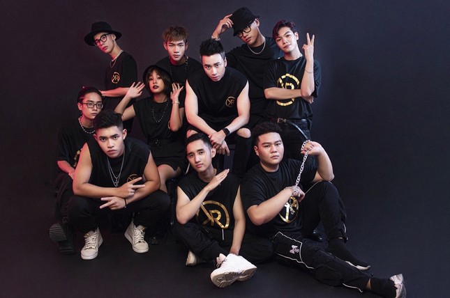 Team Karik tung bộ hình “lột xác” cực ngầu, sẵn sàng cho vòng Đối Đầu tại “Rap Việt“ ảnh 2