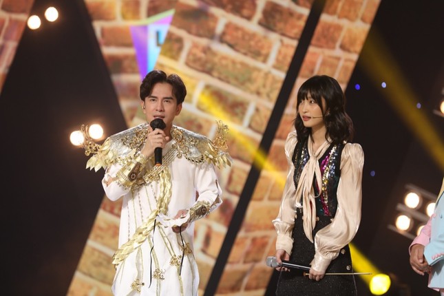 Vừa được song ca cùng đàn anh Đan Trường, Juky San tiếp tục ẵm món quà “siêu bất ngờ“ ảnh 2