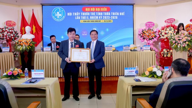 Anh Phạm Như Hiển làm Chủ tịch Hội Thầy thuốc trẻ tỉnh TT-Huế ảnh 6