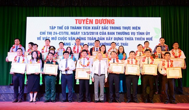 Khen thưởng nhiều cá nhân, tổ chức Đoàn tham gia xây dựng TT-Huế xanh, sạch, sáng ảnh 4