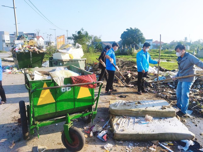 Ra mắt 7 đội hình thanh niên tình nguyện thực hiện đề án Chủ nhật xanh ảnh 4