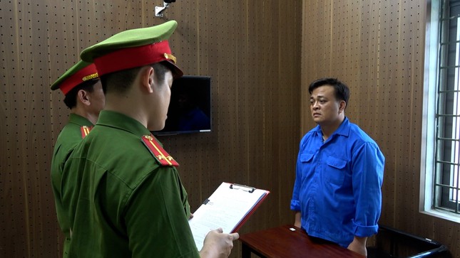 Bắt cán bộ ngân hàng tại Huế lừa đảo hơn 25 tỷ đồng của người thân, khách hàng ảnh 2