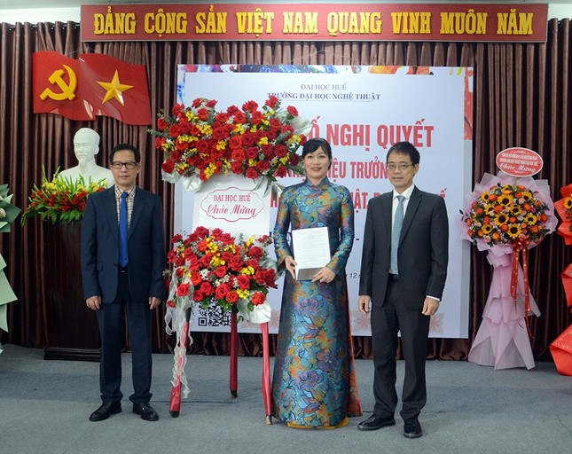 Điều chuyển, bổ nhiệm nhiều vị trí lãnh đạo tại Đại học Huế ảnh 2