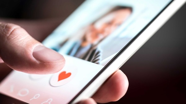 Trang web hẹn hò trực tuyến giúp các cặp đôi kết nối và “cách ly cùng nhau” ảnh 2