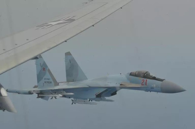 Hải quân Mỹ chỉ trích Su-35 của Nga ‘vô trách nhiệm’ khi chặn P-8A Poseidon ảnh 1