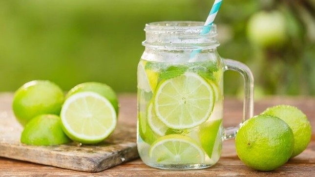 Trà chanh giã tay ‘siêu hot’ khiến giới trẻ thích mê nhưng tránh ngay những sai lầm này kẻo tự ‘hạ độc’ chính mình ảnh 1