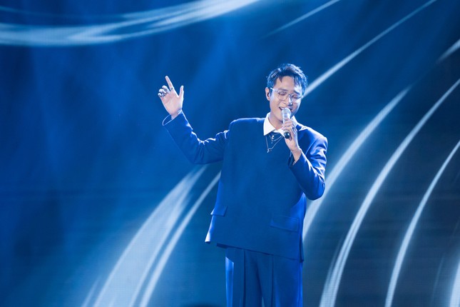 Quán quân Vietnam Idol 2023 Hà An Huy: Con nhà nòi, thi đâu thắng đó ảnh 5