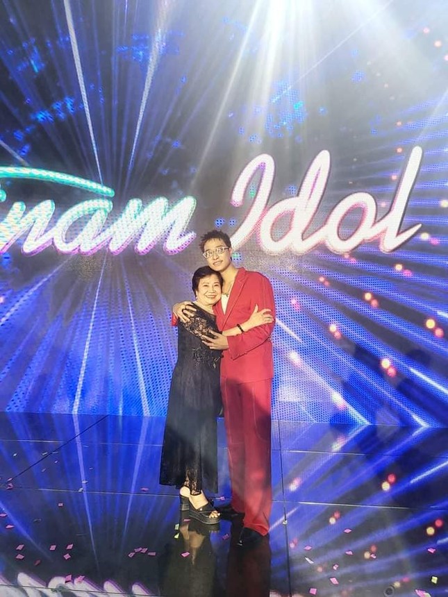 Quán quân Vietnam Idol 2023 Hà An Huy: Con nhà nòi, thi đâu thắng đó ảnh 2