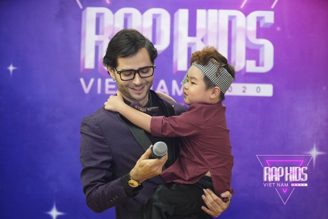 “Rap Kids” gây tranh cãi vì câu từ nhạy cảm trên fanpage và trong phần thi của thí sinh ảnh 1