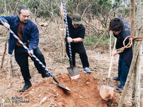 Hà Anh Tuấn thực hiện dự án “Rừng Việt Nam“: Trồng 2 cánh rừng với hơn 1.800 cây xanh ảnh 4