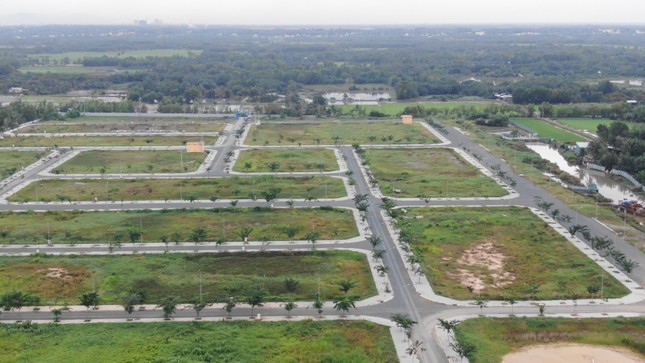 Đất nền khu vực đầu cầu Nhật Tân, Đông Anh ghi nhận 200 triệu/m2 ảnh 2