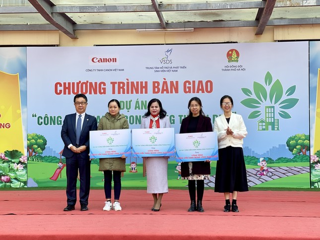Trao tặng 3 công viên xanh cho 3 trường Tiểu học ở Hà Nội ảnh 2