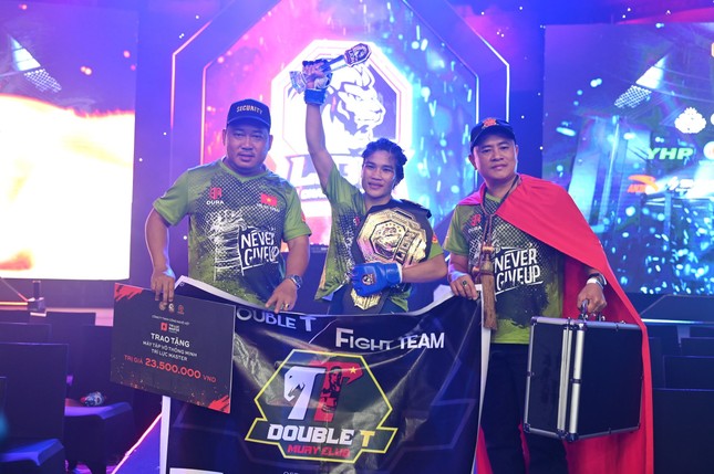 “Nữ hoàng Muay” Thanh Trúc bảo vệ thành công đai Lion Championship ảnh 2