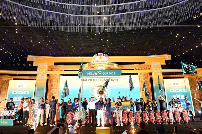 Giải golf đồng đội lớn nhất Việt Nam tìm ra nhà vô địch ảnh 2