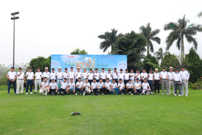 200 golfer dự giải golf Chung tay vì ATGT lần thứ 4 năm 2023 ảnh 2