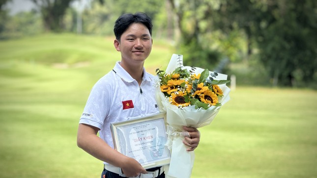 VGA khen thưởng Nguyễn Anh Minh vì 'nâng tầm golf Việt' ảnh 1