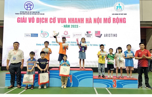 Kỷ lục hơn 2.000 kỳ thủ dự Giải cờ vua nhanh Hà Nội mở rộng 2023 ảnh 2