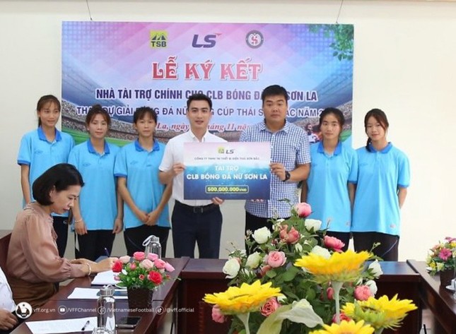 Nhận tài trợ lớn, CLB Sơn La trở lại giải bóng đá nữ vô địch quốc gia ảnh 1
