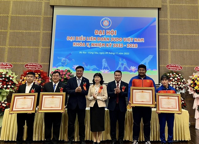 Ông Nguyễn Mạnh Hùng tái đắc cử Chủ tịch Liên đoàn Judo Việt Nam nhiệm kỳ V ảnh 2