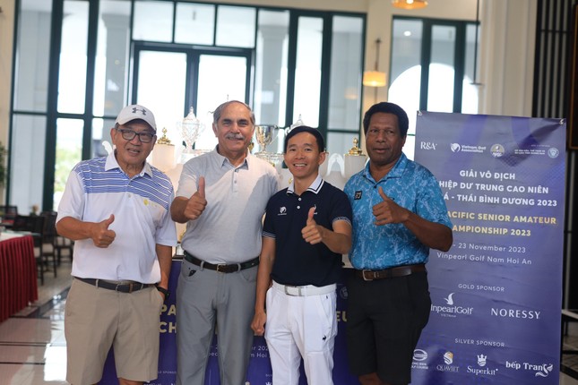 Golfer 78 tuổi dự giải vô địch nghiệp dư Trung cao niên châu Á - Thái Bình Dương 2023 ảnh 1