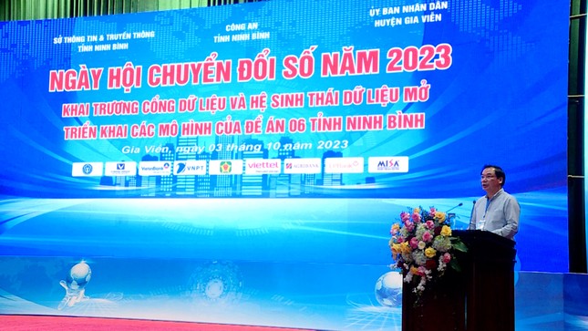 Ninh Bình hướng tới mục tiêu chính quyền số, doanh nghiệp số, công dân số ảnh 2