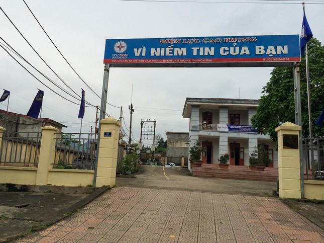 Bắt tạm giam Giám đốc Điện lực Cao Phong ảnh 1