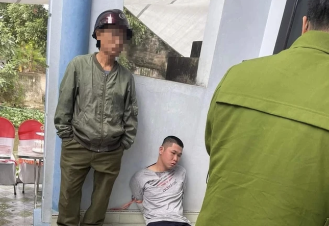 Người yêu cũ dùng dao tấn công cô dâu trong ngày cưới ảnh 1